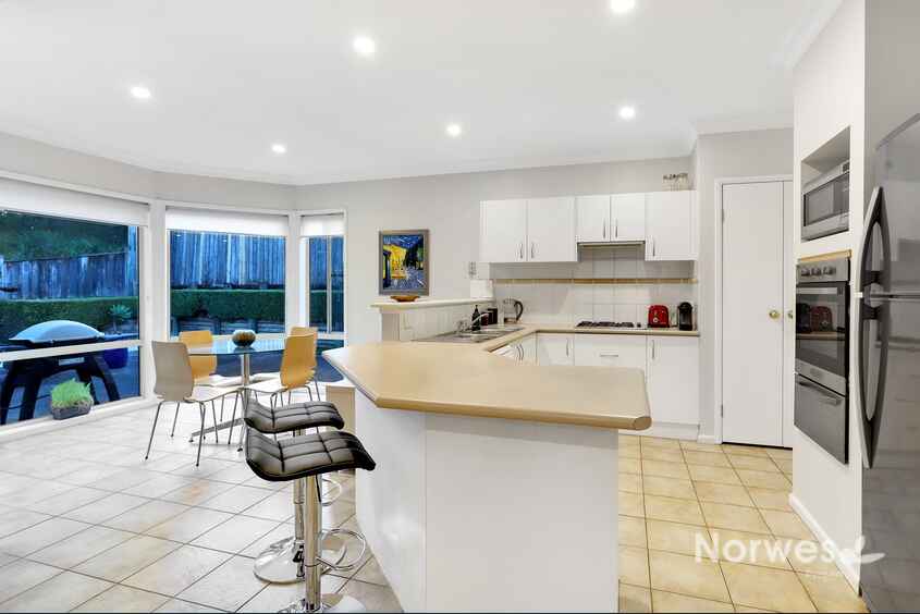 House For Sale 6 Kingsview Way Glenwood