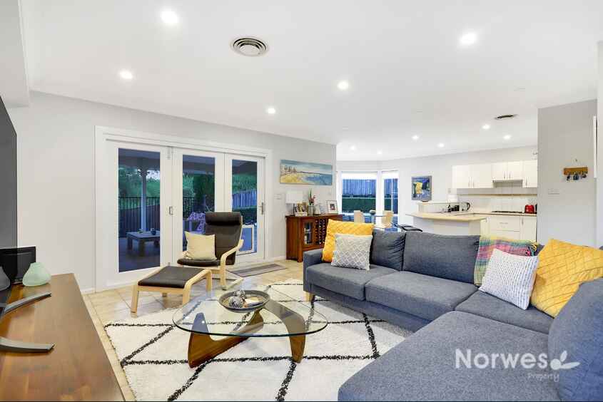 House For Sale 6 Kingsview Way Glenwood