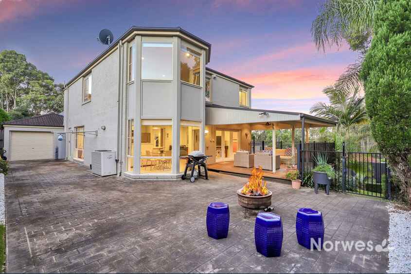 House For Sale 6 Kingsview Way Glenwood