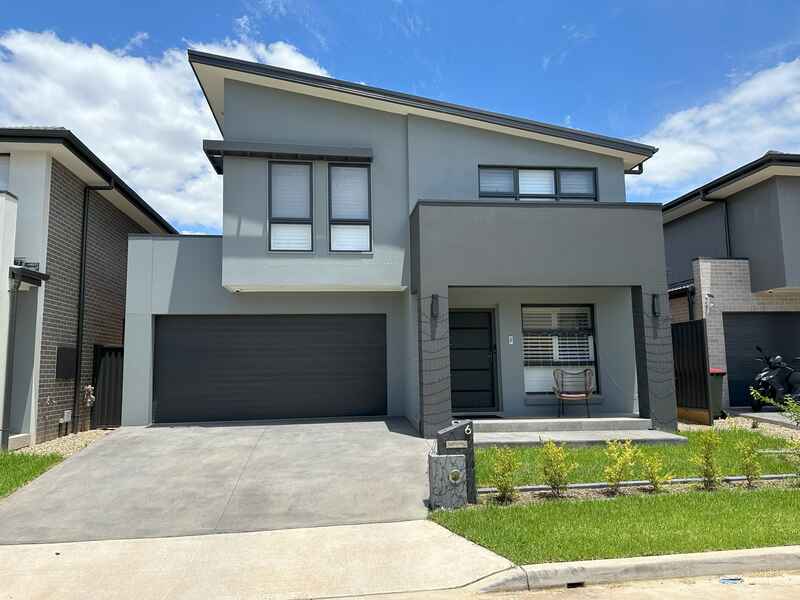 6 Bobbs Glade Riverstone (Residential For Sale)