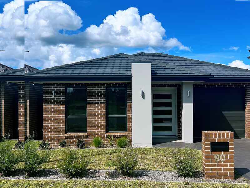 90 Turffontein Ave Box Hill (Residential For Sale)