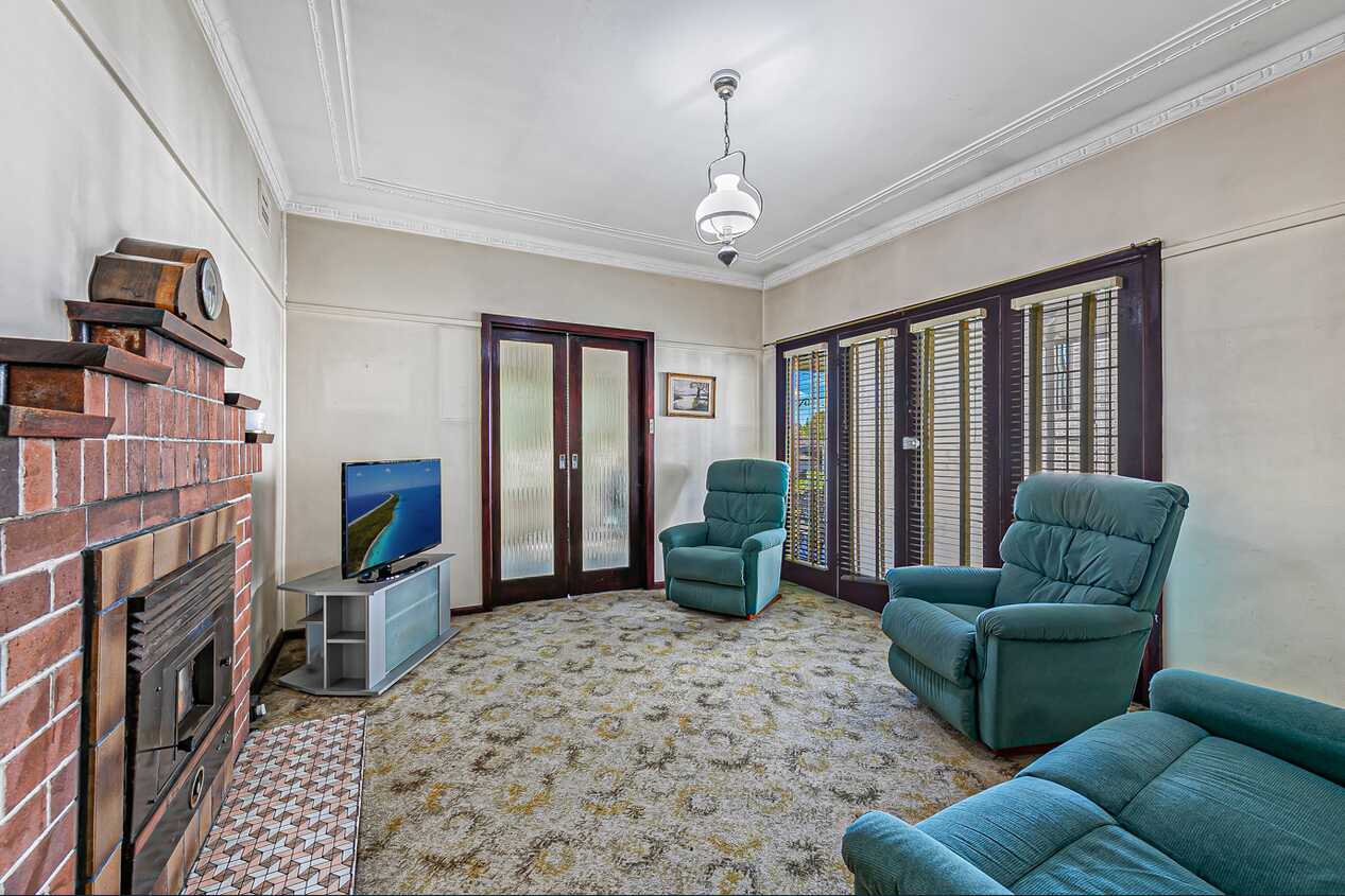 12 Bringelly Avenue, Pendle Hill, Pendle Hill - Thumbnail 2