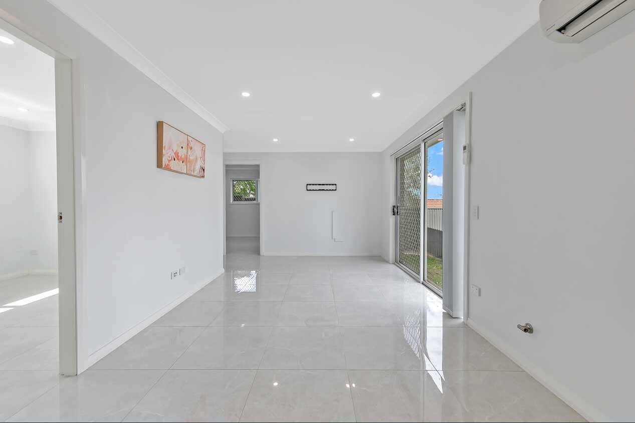 16a Glamorgan Street, Blacktown, Blacktown - Thumbnail 2