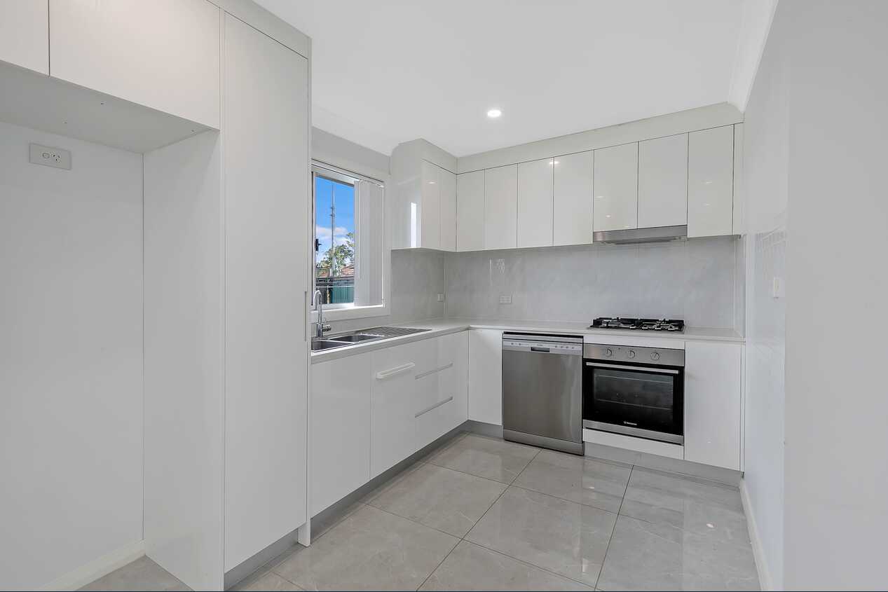 16a Glamorgan Street, Blacktown, Blacktown - Thumbnail 3